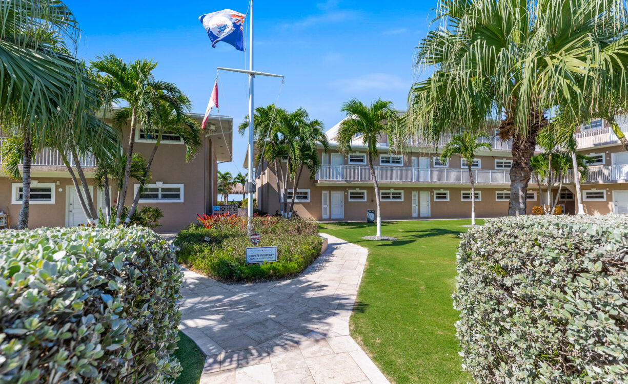 CHRISTOPHER COLUMBUS 5, BEACHFRONT CONDO