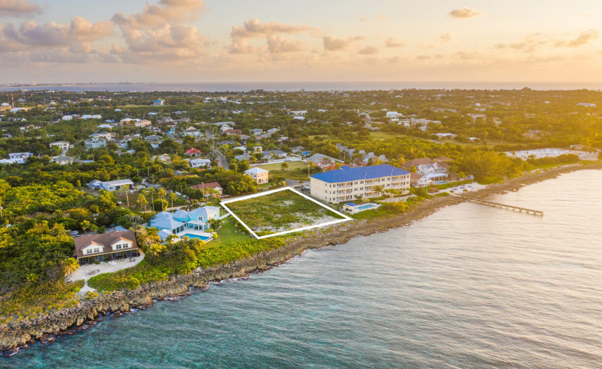 WAVES 15, OCEANFRONT TOWNHOME