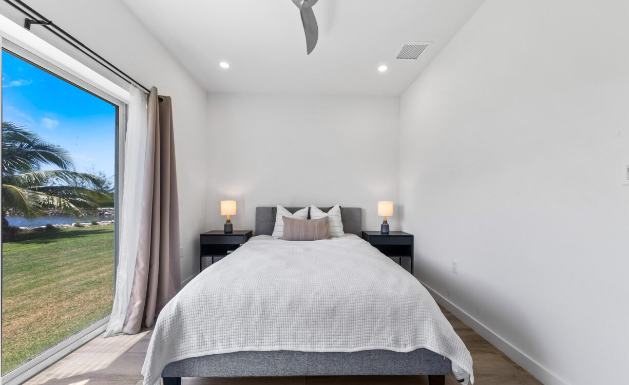 19 NORTH NO. 109, 1 BED CONDO