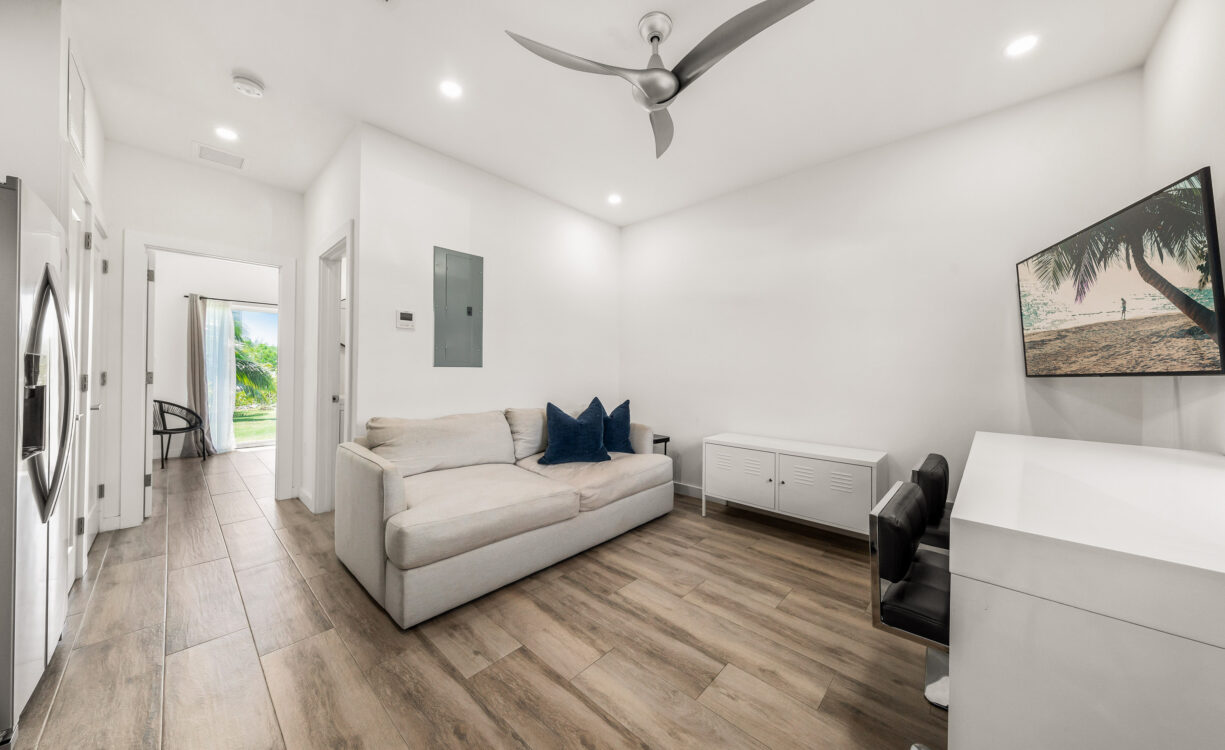 19 NORTH NO. 109, 1 BED CONDO