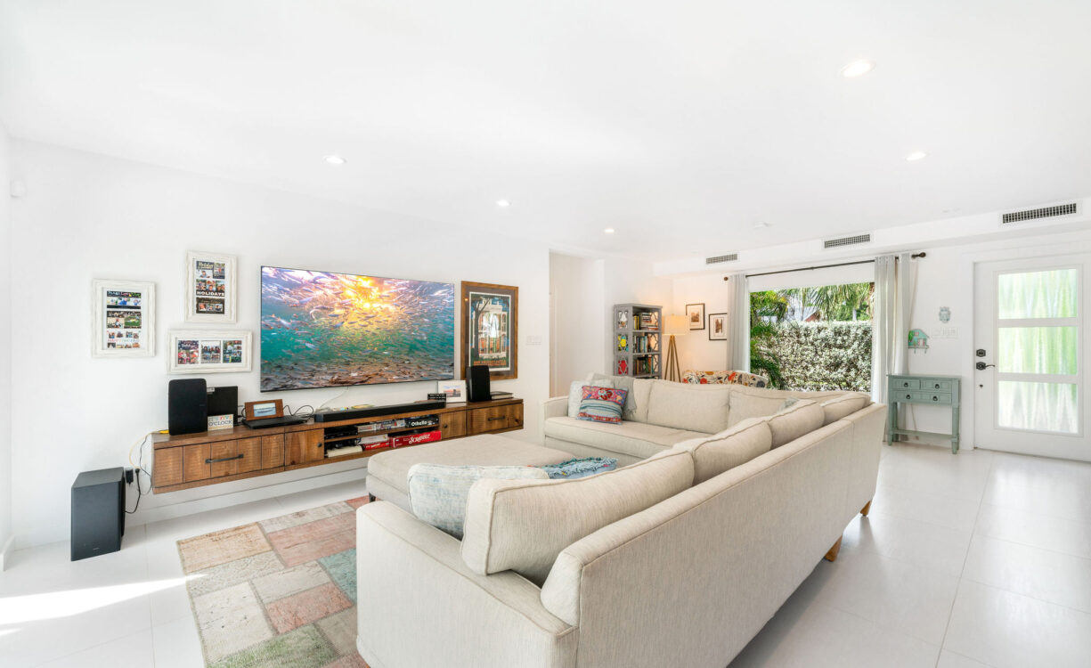 JENNIFER DRIVE 292, SNUG HARBOUR