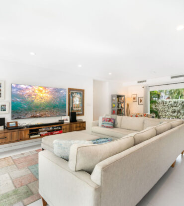 JENNIFER DRIVE 292, SNUG HARBOUR