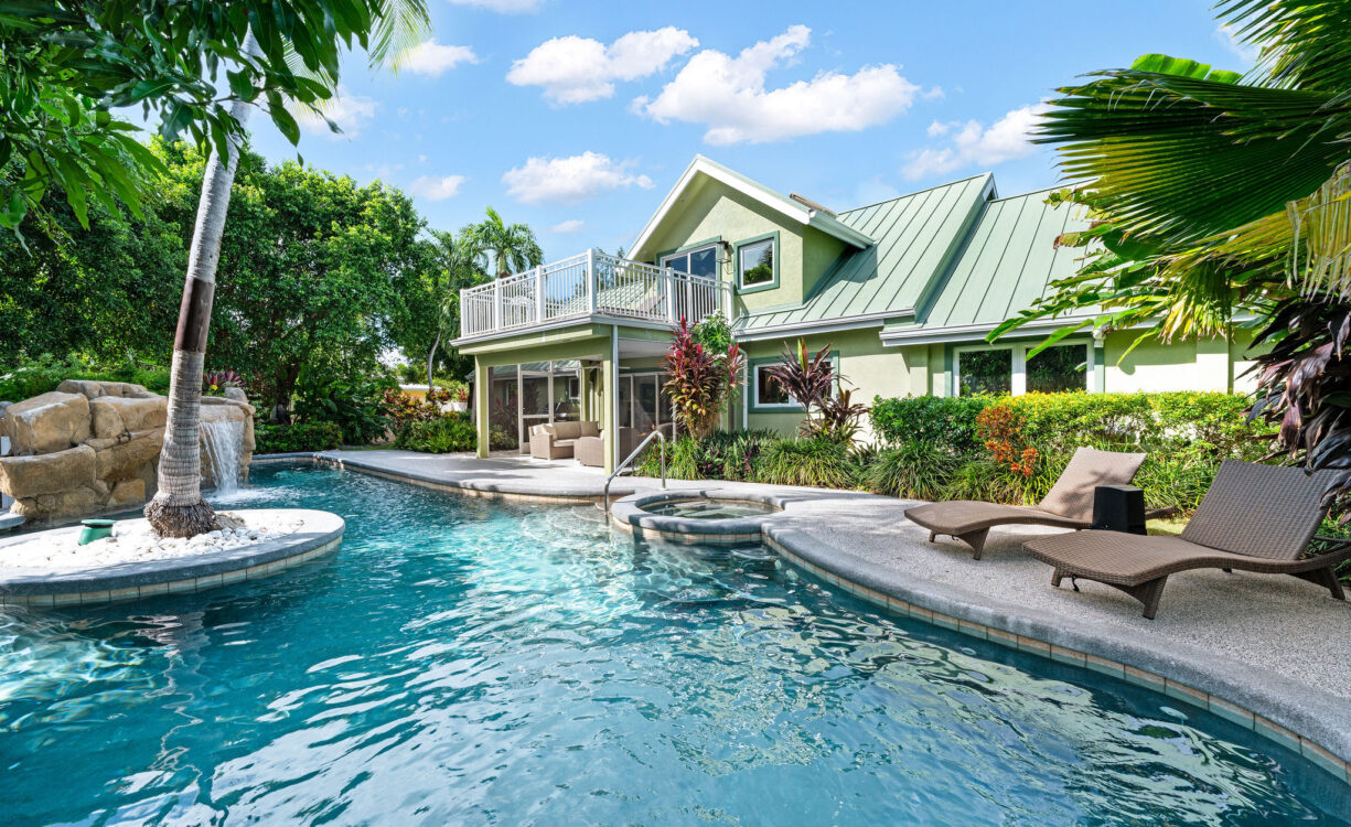 JENNIFER DRIVE 292, SNUG HARBOUR
