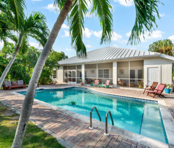PARADISE CLOSE 18, CANAL FRONT HOME