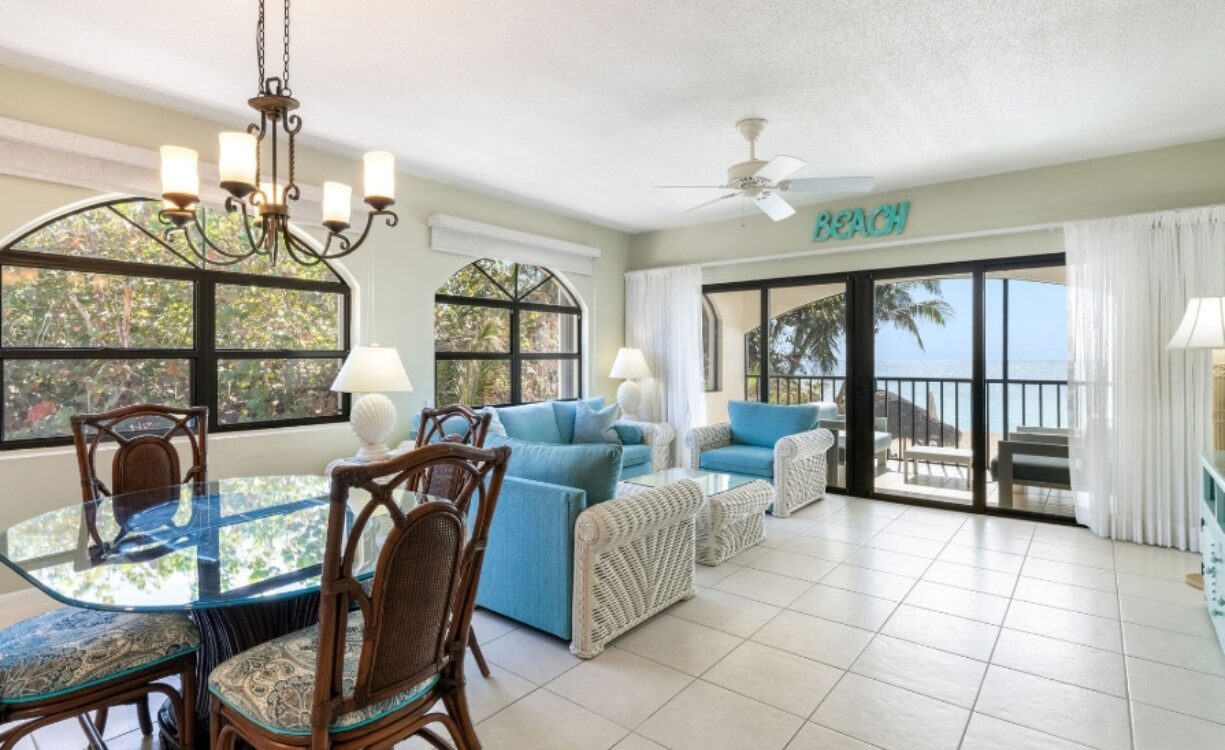 The Heritage Club - Seven Mile Beachfront condo