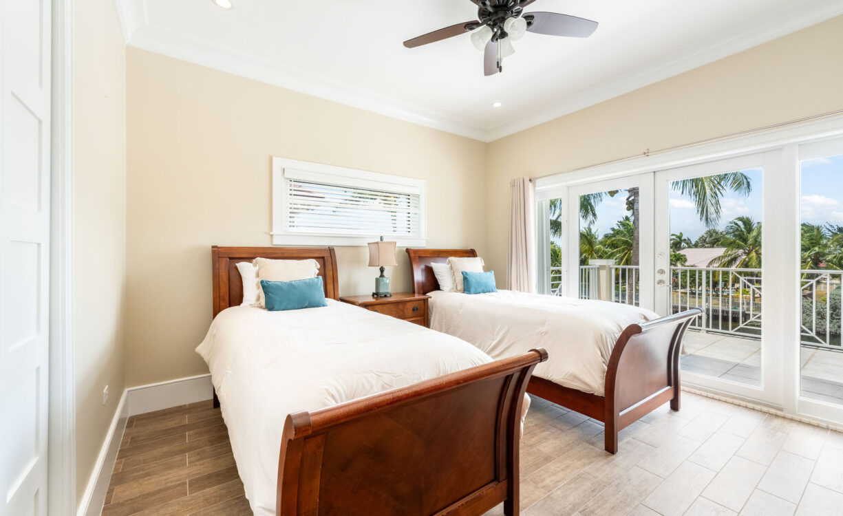 THE POINT AT PARADISE COVE