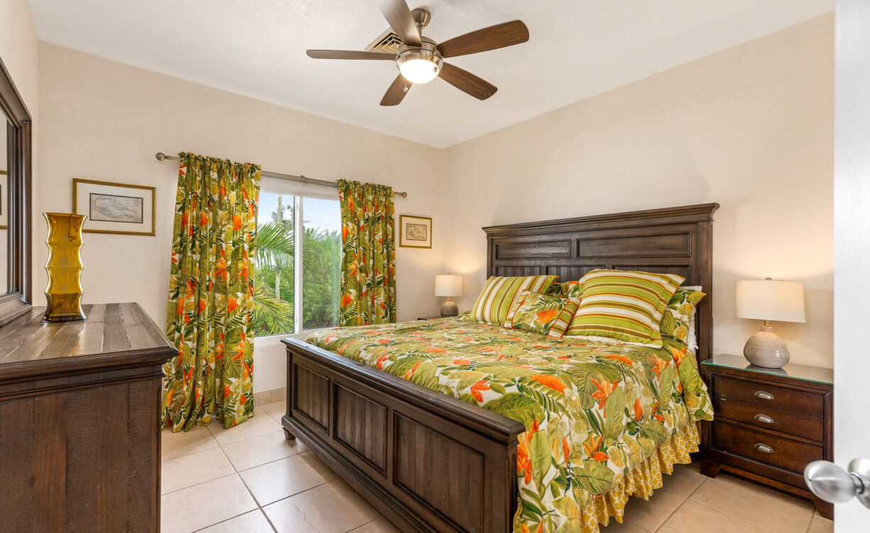 KAIBO 20, BEACH FRONT CONDO