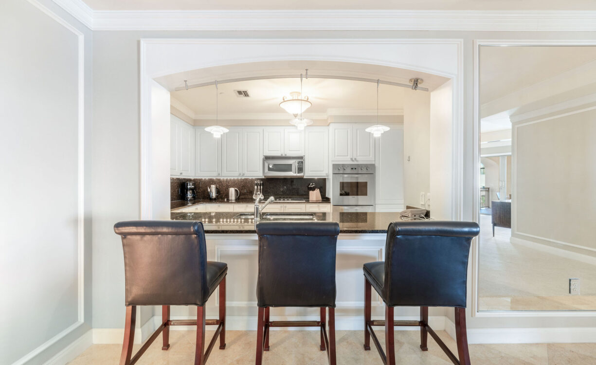 RITZ CARLTON RESIDENCES 602, SEVEN MILE BEACH
