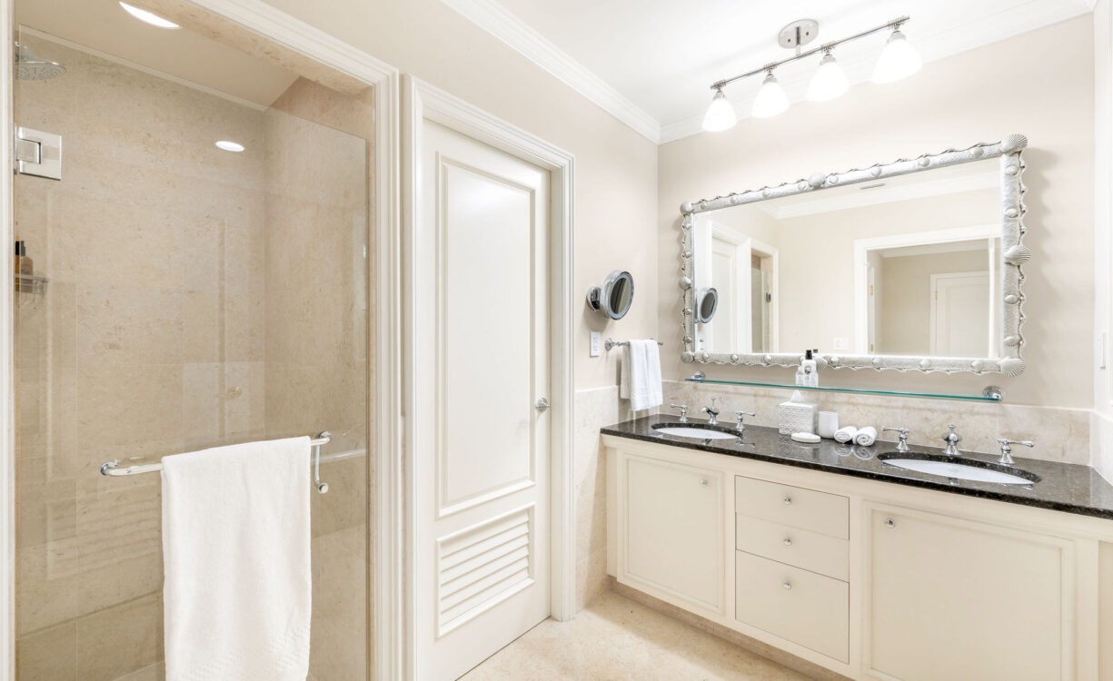 RITZ CARLTON RESIDENCES 602, SEVEN MILE BEACH