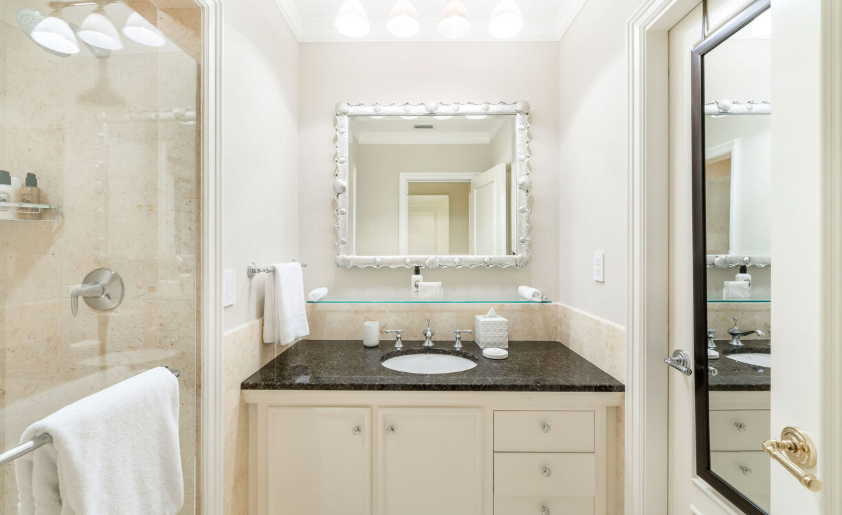 RITZ CARLTON RESIDENCES 602, SEVEN MILE BEACH