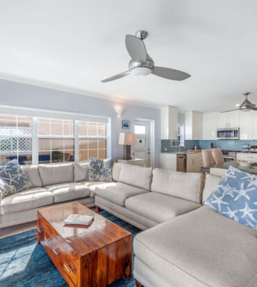 MAHOGANY POINT VILLAS 3, OCEAN FRONT TOWNHOME