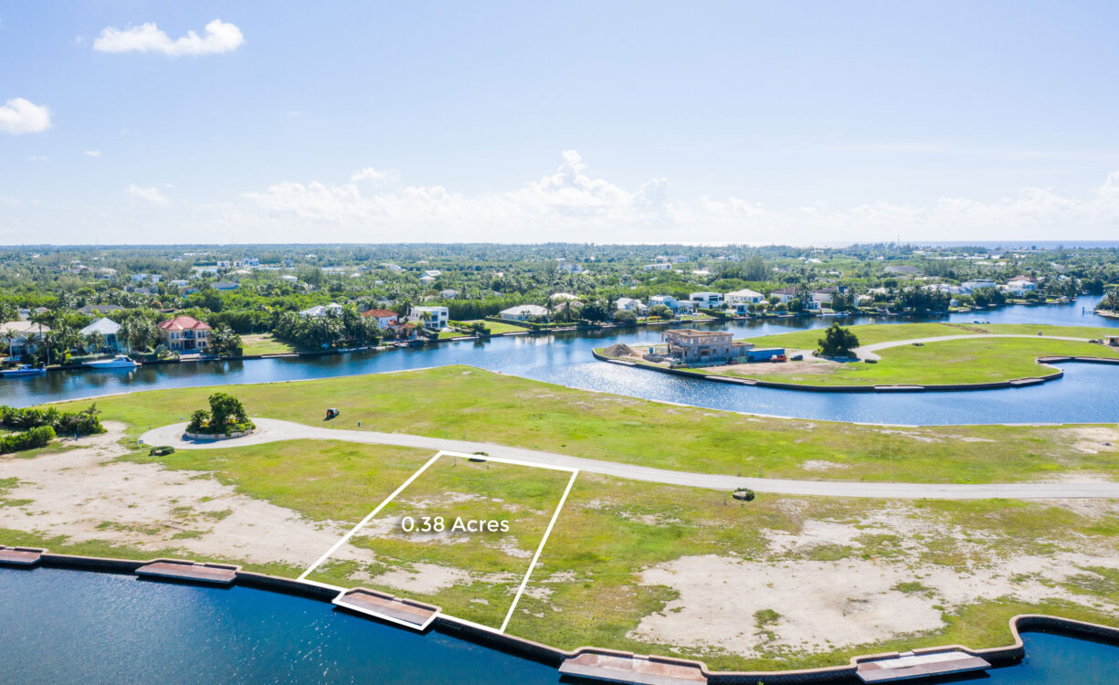 HARBOUR REACH 0.38 ACRE, NORTH SOUND FACING