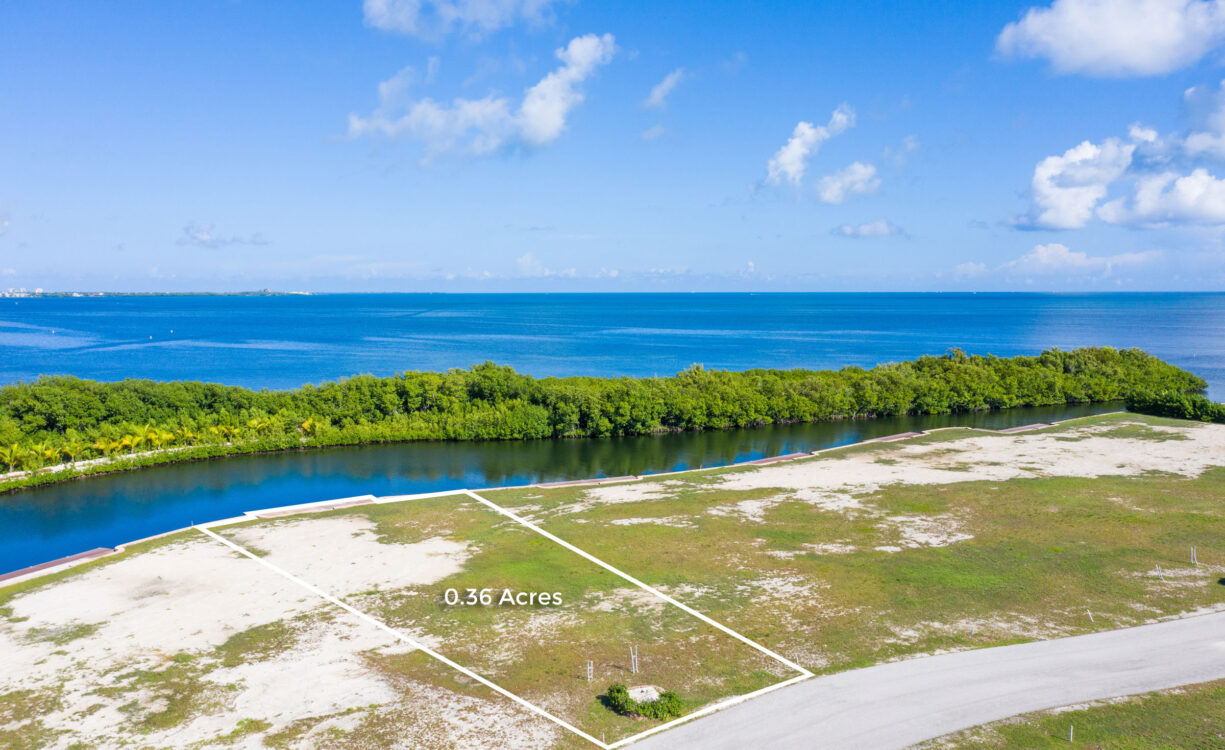 HARBOUR REACH 0.37 ACRES, NORTH SOUND FRONT LAND