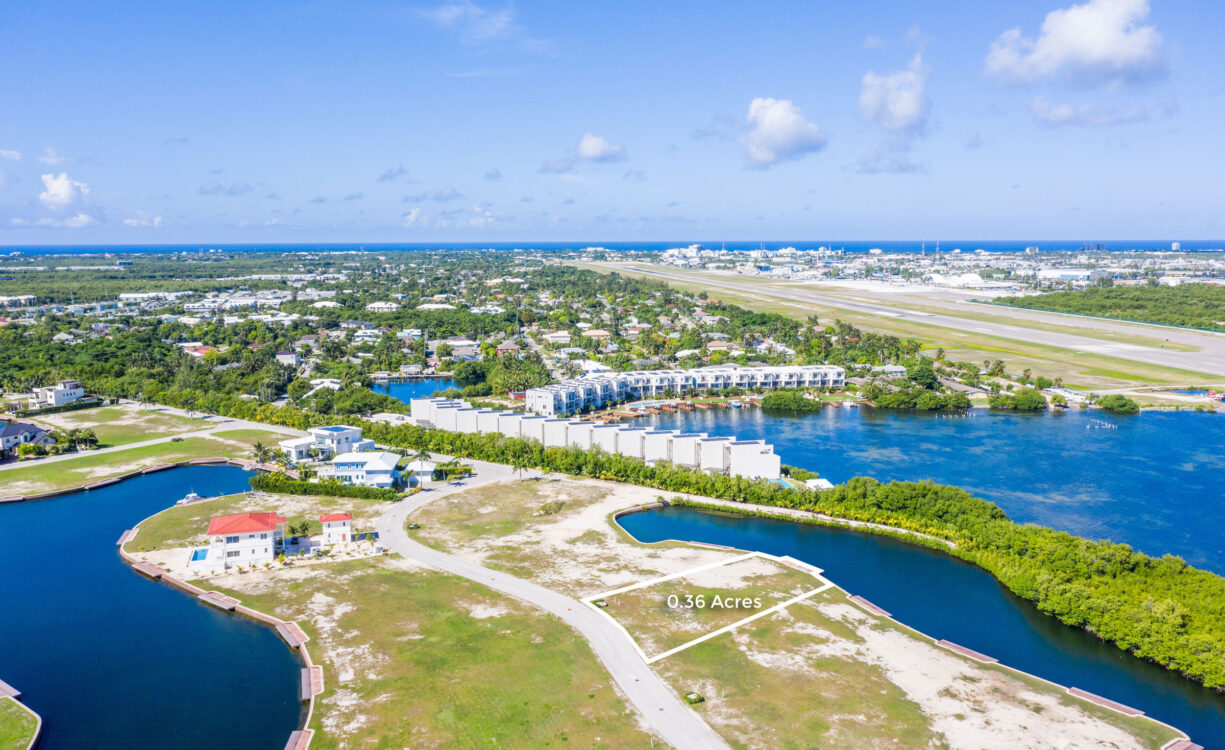 HARBOUR REACH 0.37 ACRES, NORTH SOUND FRONT LAND