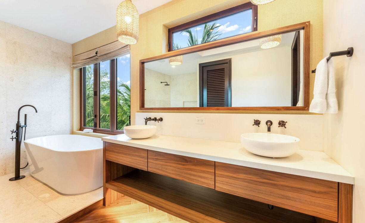 KEMPA KAI BEACHFRONT ESTATE