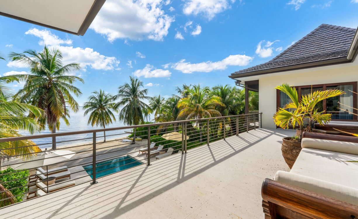 KEMPA KAI BEACHFRONT ESTATE