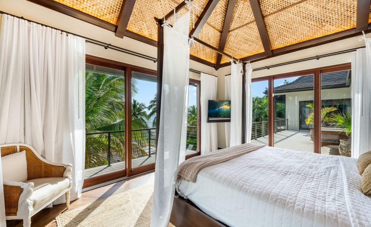 KEMPA KAI BEACHFRONT ESTATE