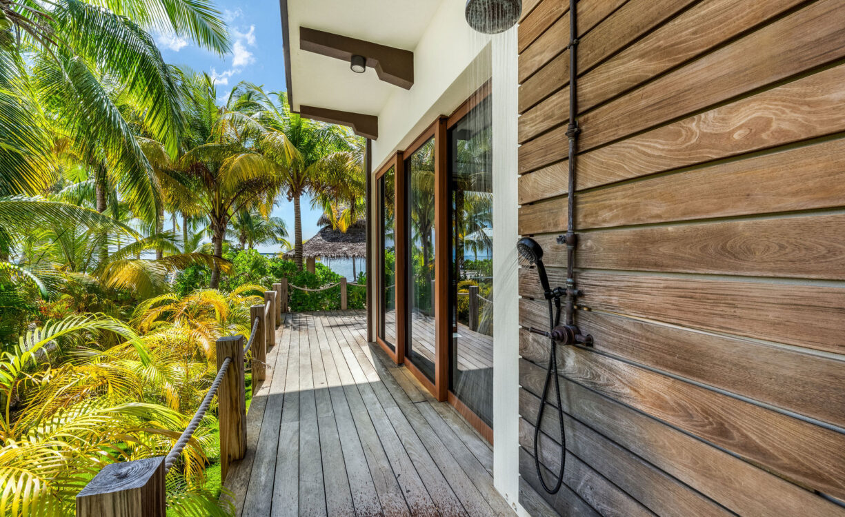 KEMPA KAI BEACHFRONT ESTATE