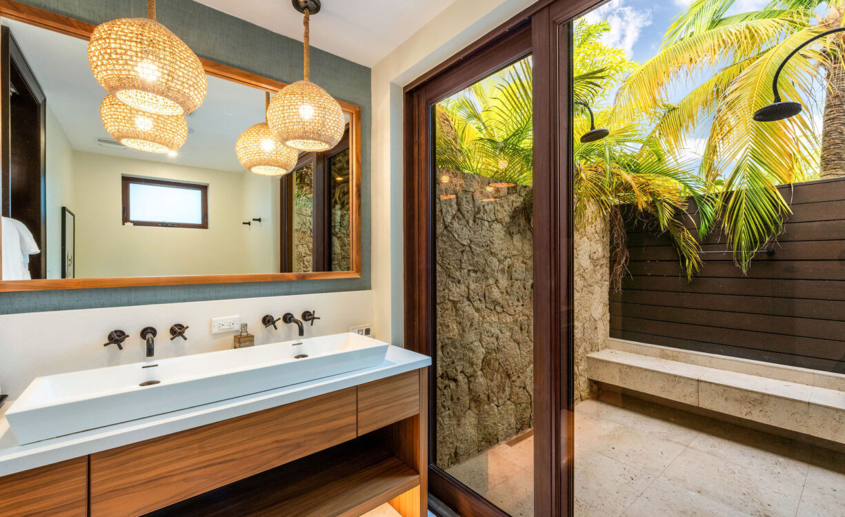 KEMPA KAI BEACHFRONT ESTATE