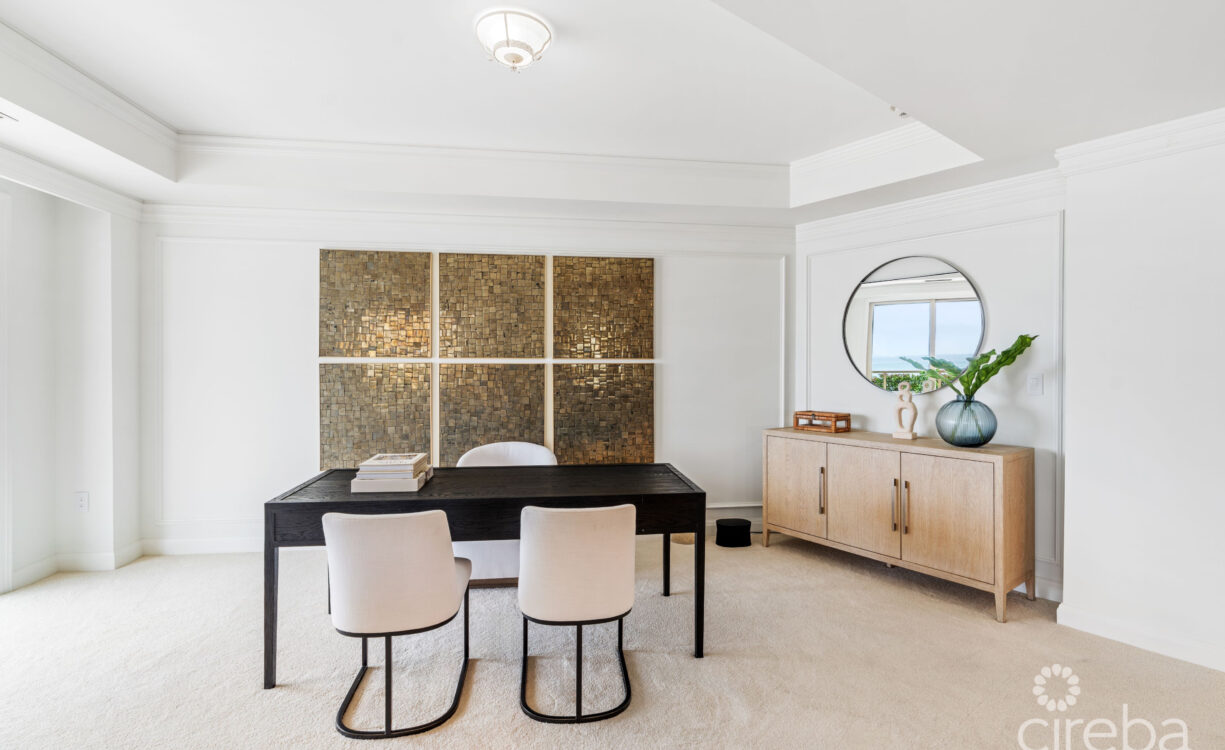 THE RITZ CARLTON RESIDENCE #605
