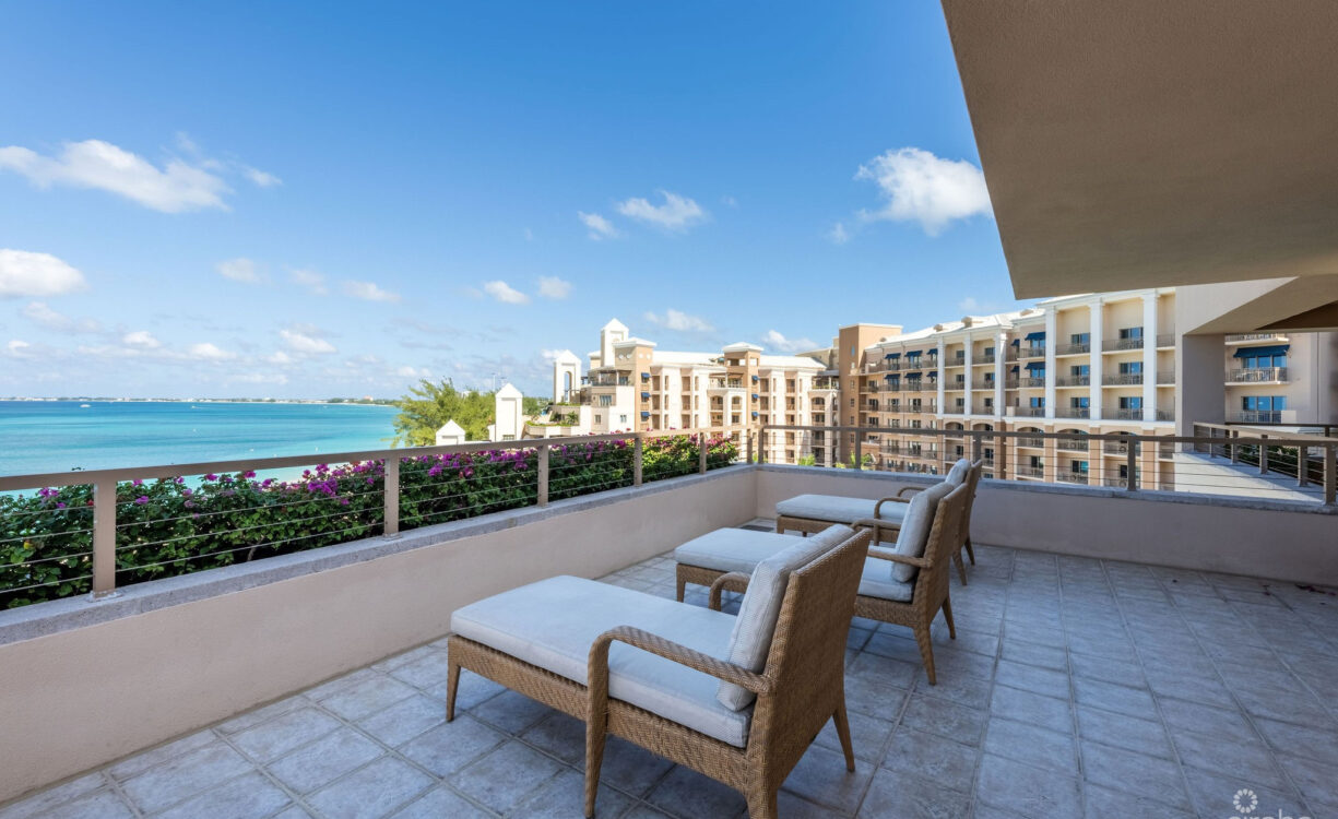 THE RITZ-CARLTON RESIDENCE #605
