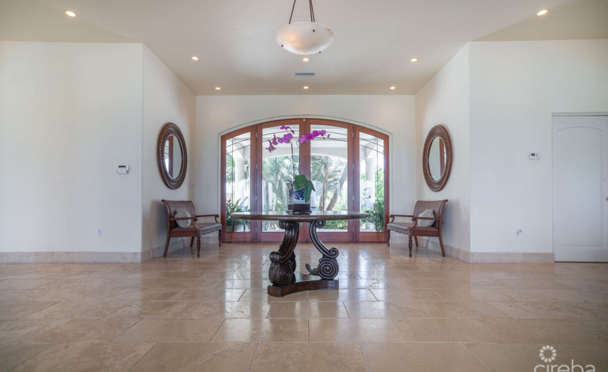 THE SAND BLUFF ESTATE | GUN BAY, EAST END