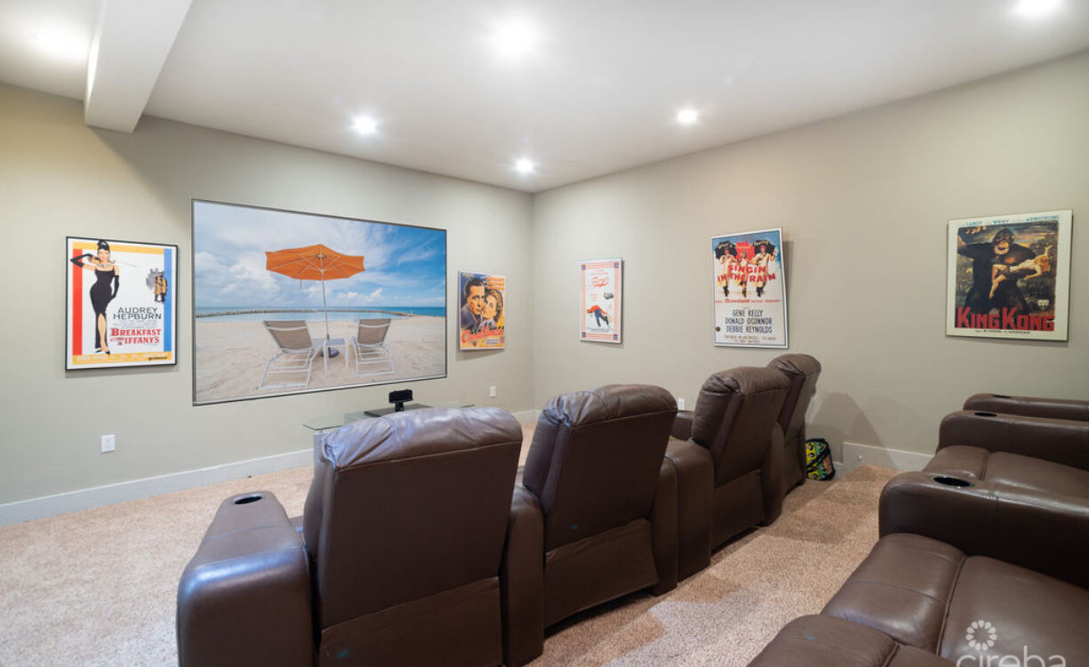 THE SAND BLUFF ESTATE | GUN BAY, EAST END