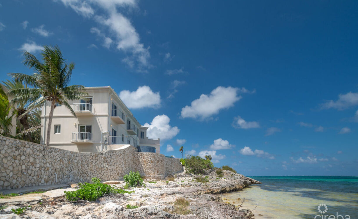 THE SAND BLUFF ESTATE | GUN BAY, EAST END