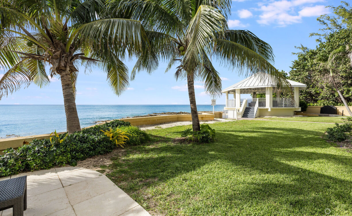 POINSETTIA OCEAN FRONT A3