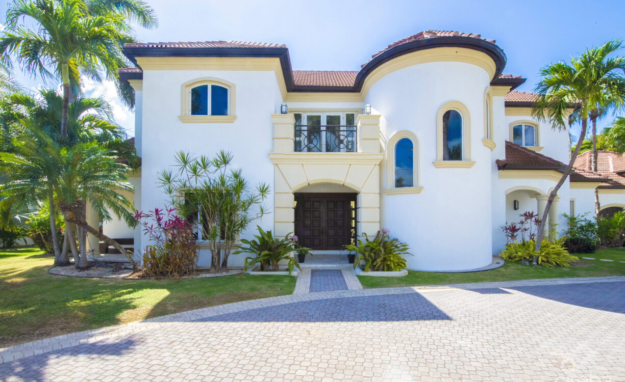 SOUTH SOUND ESTATE