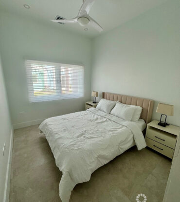THE MEADOWS PHASE 2 - SEAGRAPE 1 BEDROOM