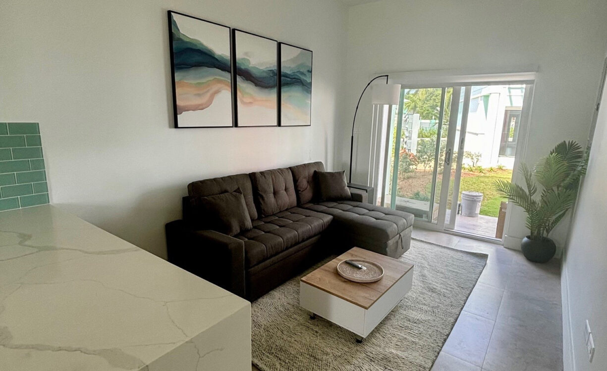 THE MEADOWS PHASE 2 - SEAGRAPE 1 BEDROOM