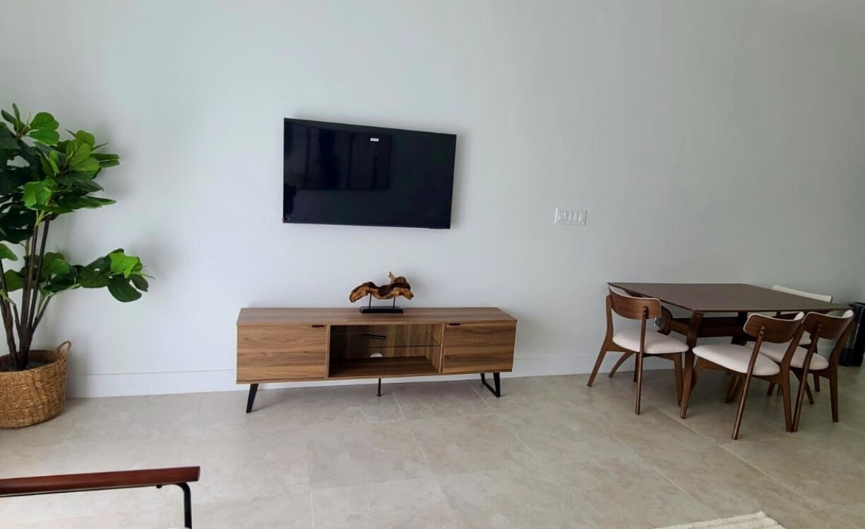 THE MEADOWS PHASE 2 - NAESBERRY LARGE 1 BEDROOM -