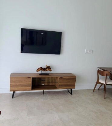 THE MEADOWS PHASE 2 - NAESBERRY LARGE 1 BEDROOM -