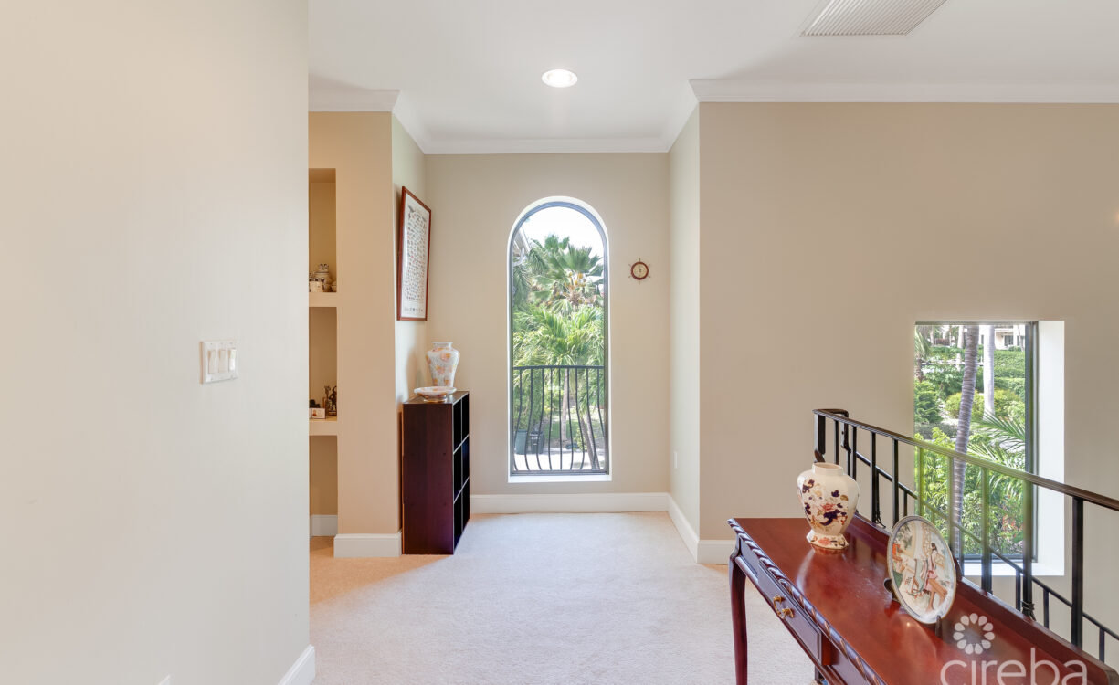 FAMILY HOME IN CYPRESS POINTE