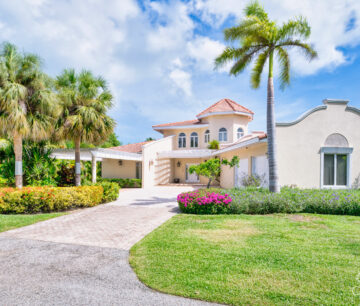 726 YACHT DRIVE
