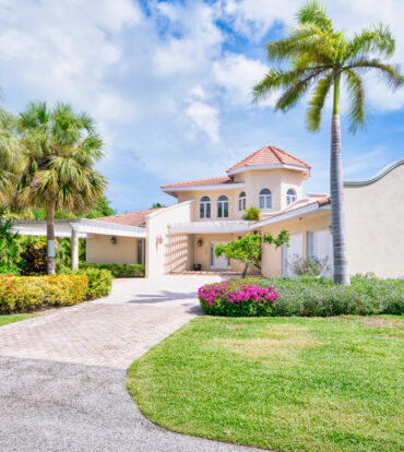 726 YACHT DRIVE