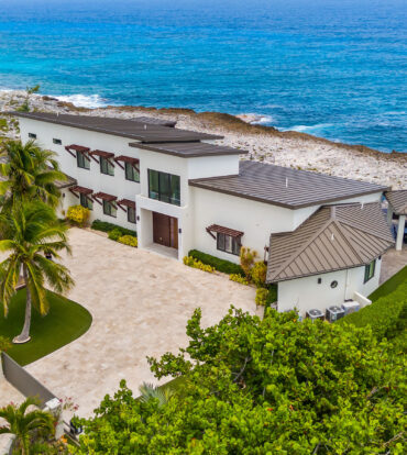 BELLA VISTA-LUXURY PANORAMIC OCEANFRONT 5 BEDROOM ESTATE