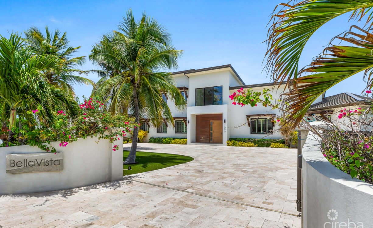 BELLA VISTA-LUXURY PANORAMIC OCEANFRONT 5 BEDROOM ESTATE
