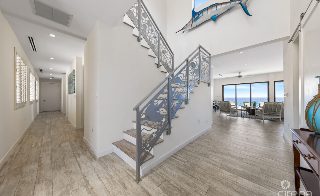 BELLA VISTA-LUXURY PANORAMIC OCEANFRONT 5 BEDROOM ESTATE
