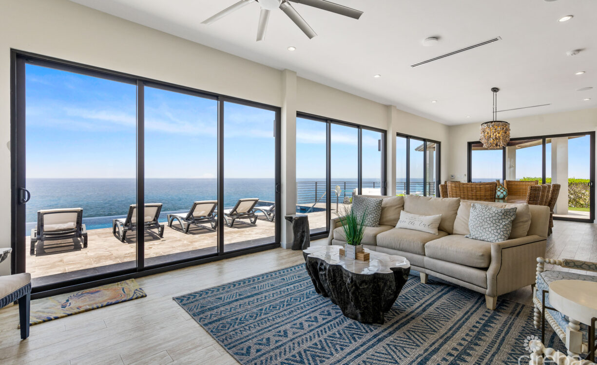 BELLA VISTA-LUXURY PANORAMIC OCEANFRONT 5 BEDROOM ESTATE