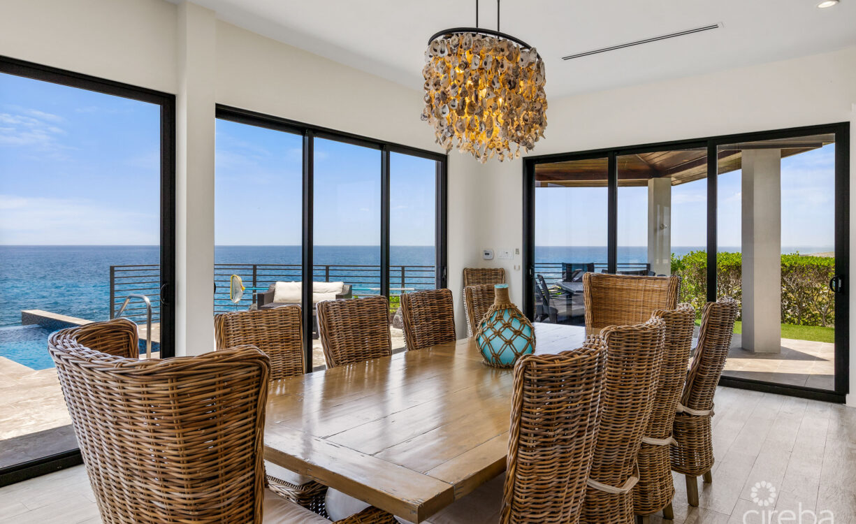 BELLA VISTA-LUXURY PANORAMIC OCEANFRONT 5 BEDROOM ESTATE