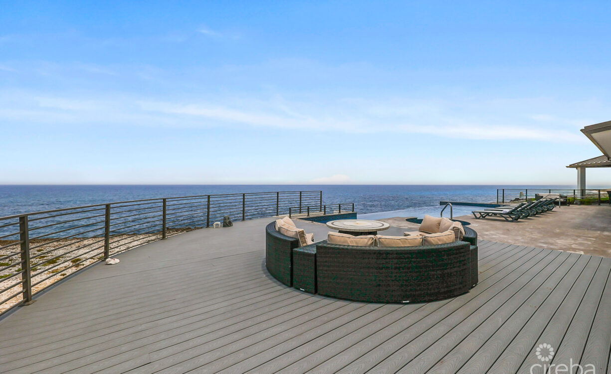 BELLA VISTA-LUXURY PANORAMIC OCEANFRONT 5 BEDROOM ESTATE