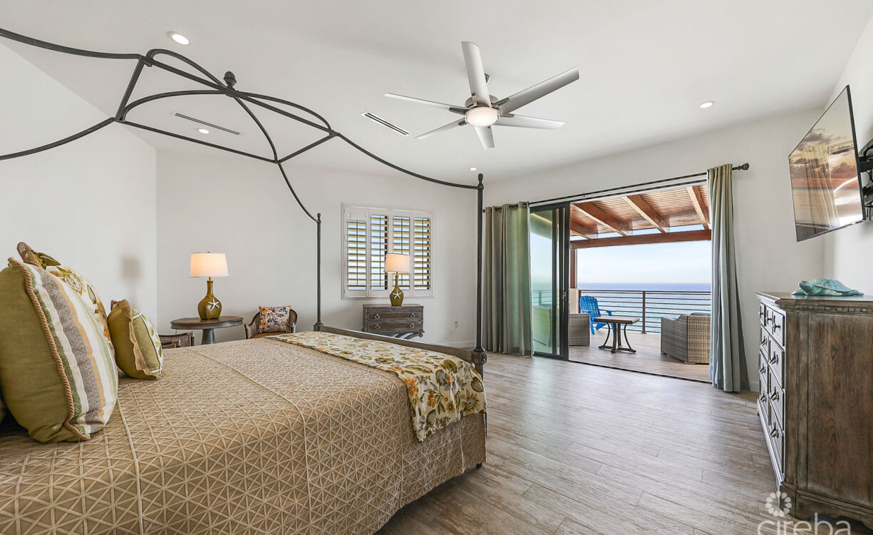 BELLA VISTA-LUXURY PANORAMIC OCEANFRONT 5 BEDROOM ESTATE