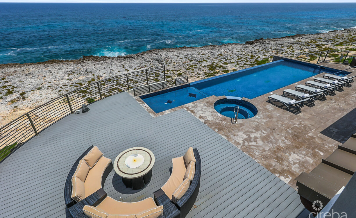 BELLA VISTA-LUXURY PANORAMIC OCEANFRONT 5 BEDROOM ESTATE