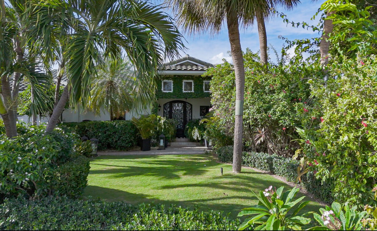 GOVERNORS HARBOUR OCEANFRONT HOME