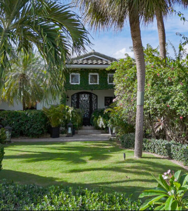GOVERNORS HARBOUR OCEANFRONT HOME