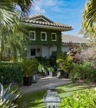 GOVERNORS HARBOUR OCEANFRONT HOME
