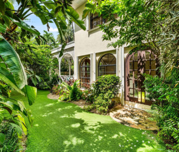 ANNE BONNY CRESCENT - CLASSIC COLONIAL WITH OUTDOOR ENTERTAINING