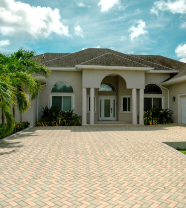 4 BEDROOM BEAUTIFUL FAMILY HOME IN SAVANNAH